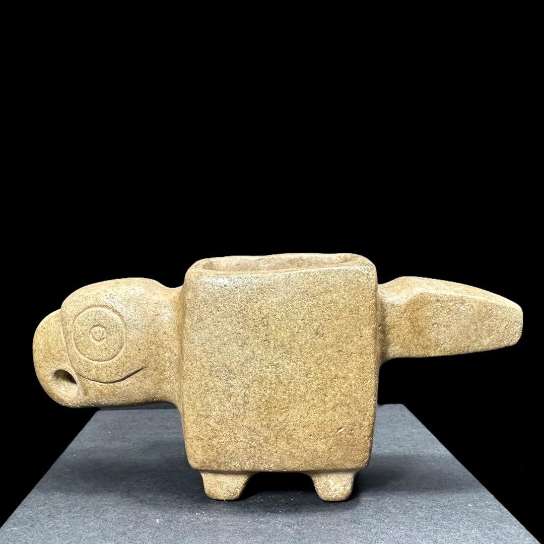Pre-Columbian Valdivian parrot stone mortar (1 of 6)