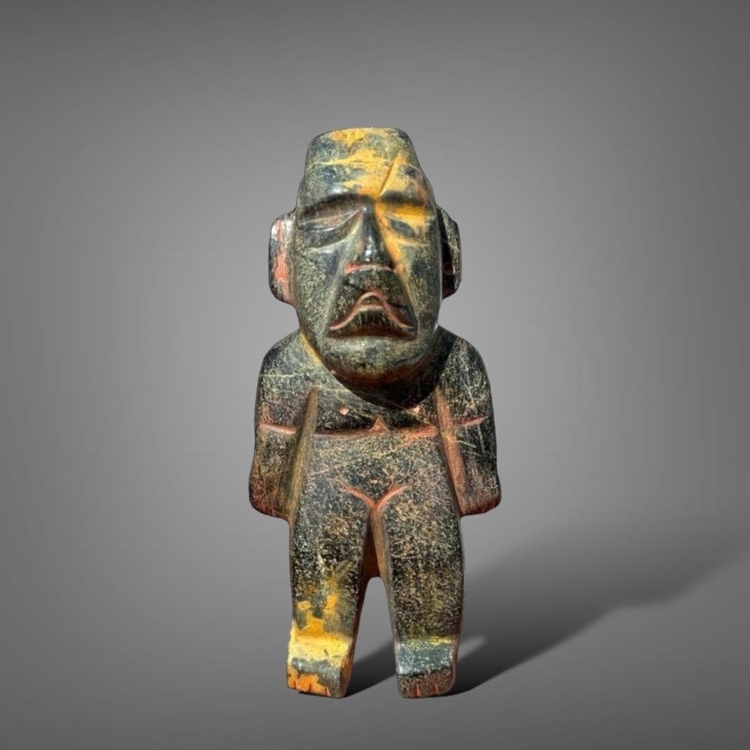 Pre-Columbian Olmec serpentine figure (1 of 5)