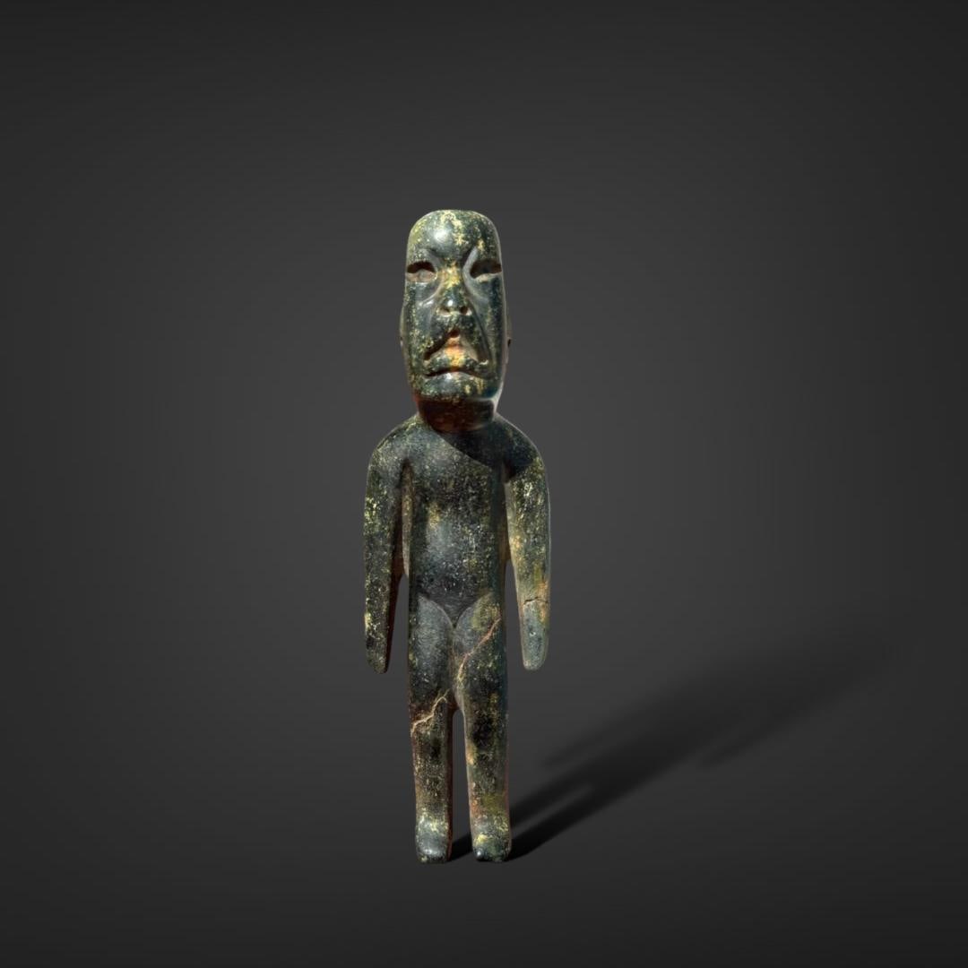 Pre-Columbian Olmec serpentine figure (1 of 4)