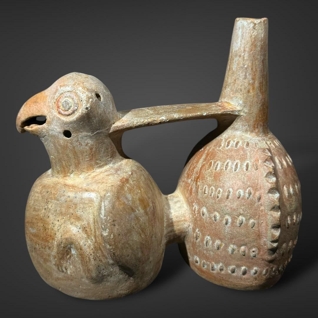 Pre-Columbian Chimu whistling pottery vessel (1 of 5)