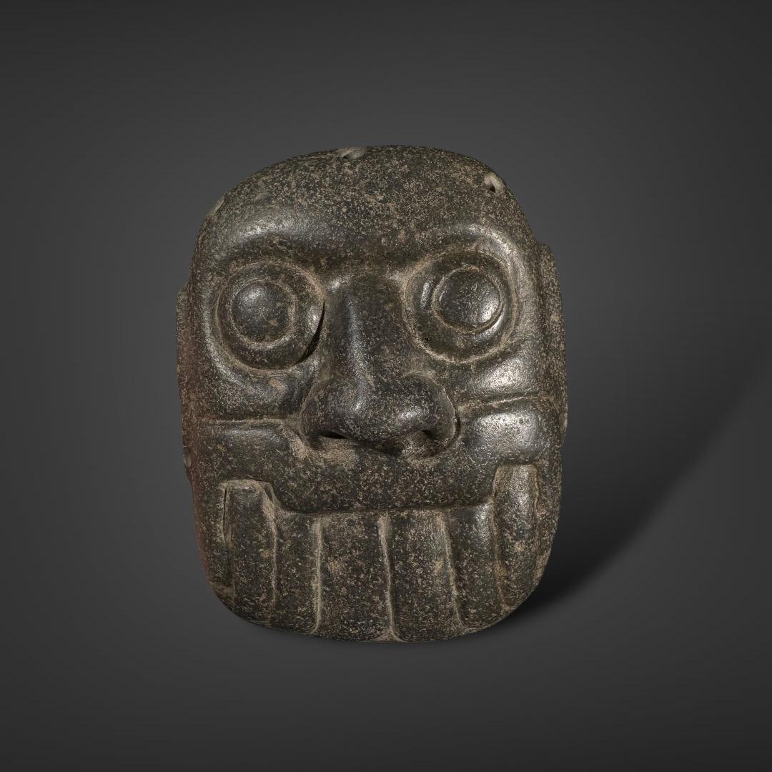 Pre-Columbian Chavin stone mask (1 of 5)
