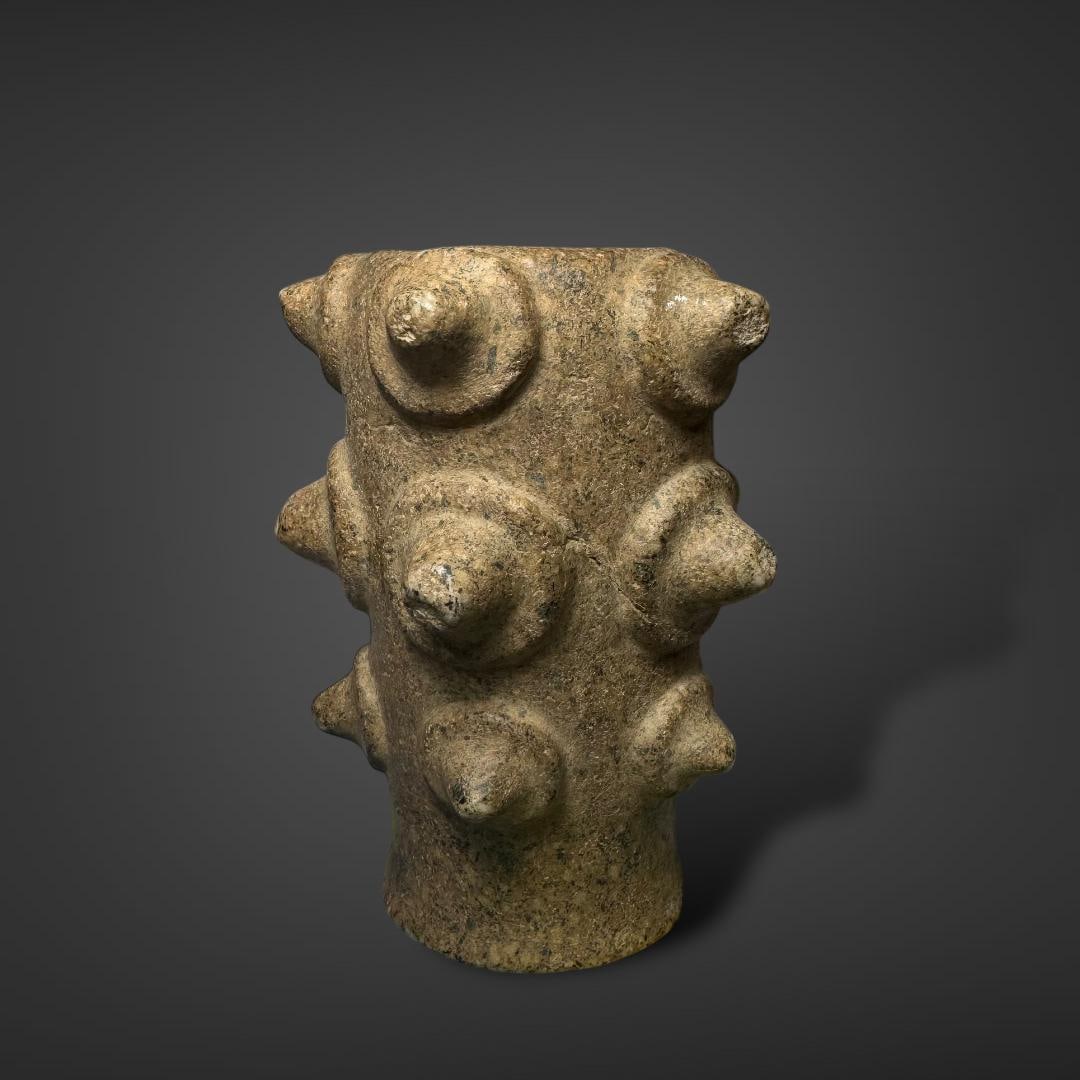 Pre-Columbian Chavin stone mace head (1 of 7)