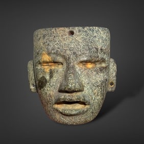 Pre-Columbian Teotihuacan green stone mask