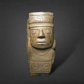 Pre-Columbian Huari green stone figure