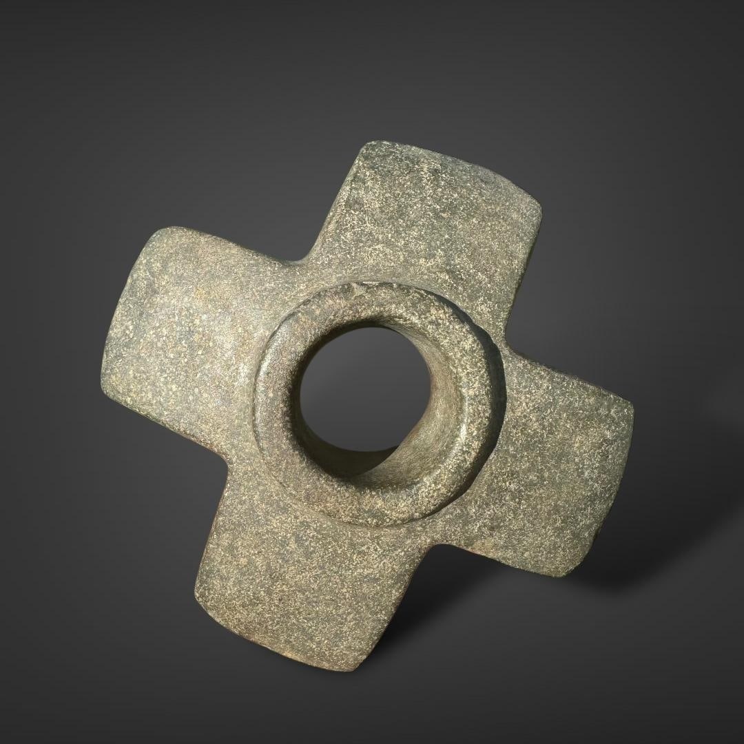 Pre-Columbian Chavin stone mace head (1 of 4)