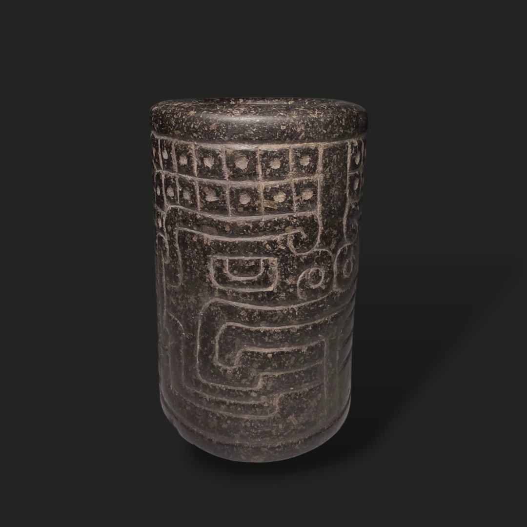 Pre-Columbian Chavin stone mortar (1 of 3)