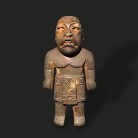 Pre-columbian Olmec green stone figure