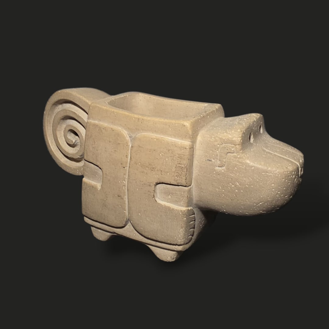 Pre-Columbian Valdivia stone mortar (1 of 3)