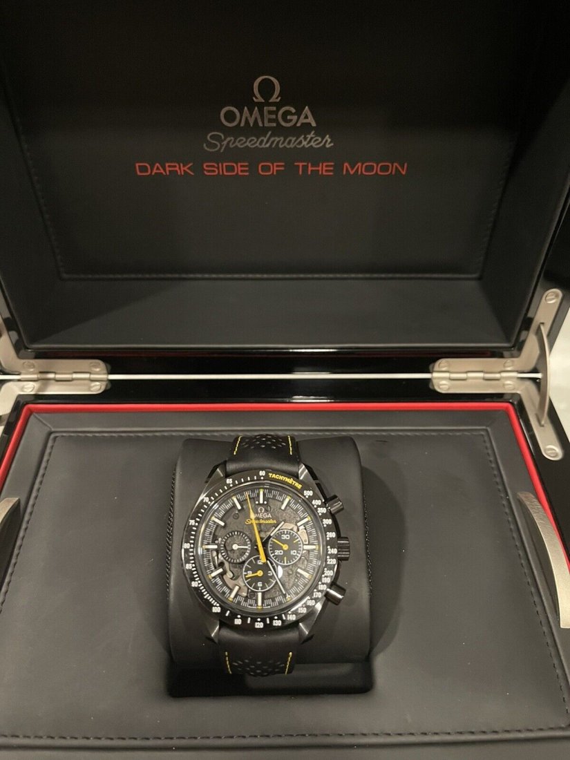 Omega Speedmaster Apollo 8 Dark Side Of The Moon Mens Watch 311.92.44.30.01.001 (1 of 4)