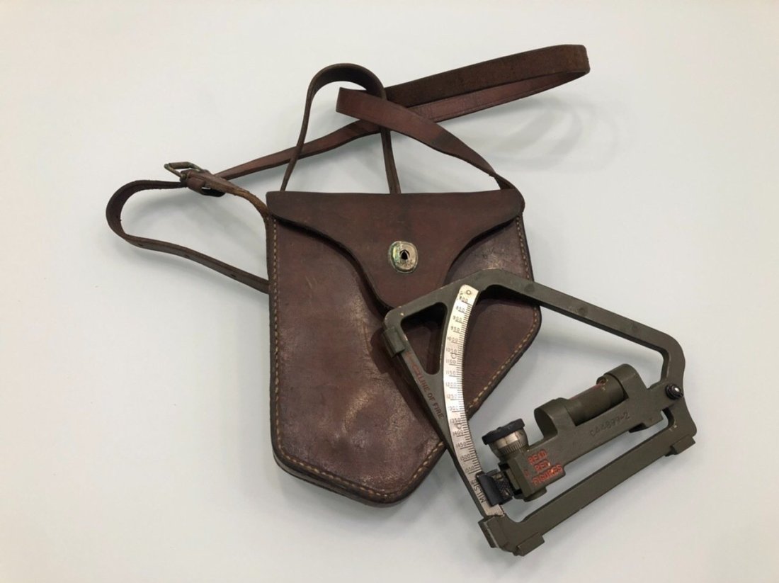 WW2 USA Gunners Quadrant With Original Leather Case: Nice WW2 USA Gunners Quadrant and precision leveling tool used to tune precision weapons. Used by the US military. Quadrant Gunners #22339 Minneapolis stock no. 7578398 serial no. 128737 Quite rare to