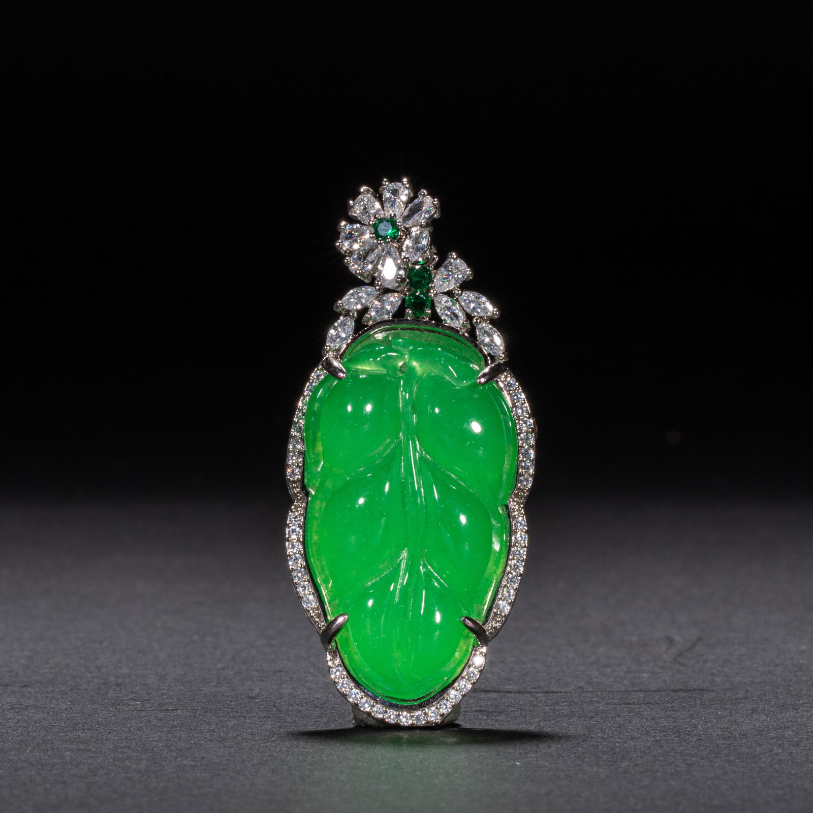 Jewelry pendant (1 of 6)