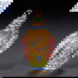 Enamel snuff bottle painted in Qing Dynasty