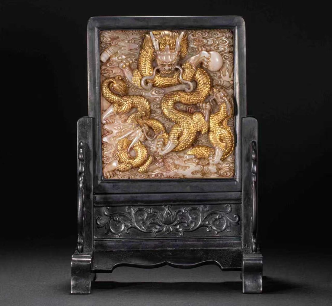 A screen made of Shoushan stone from the 18th century (1 of 8)