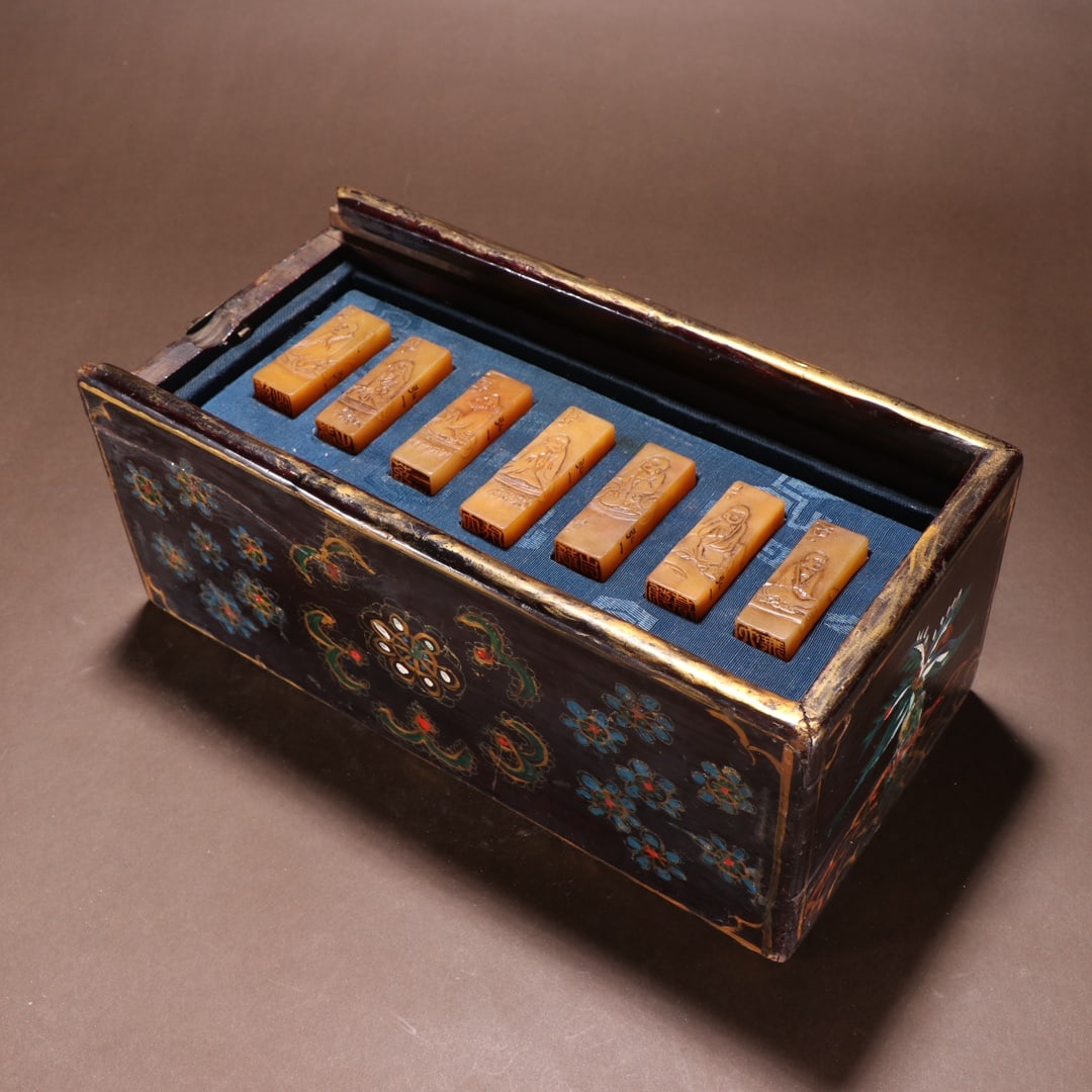 A set of 18th-century Tianhuang stone seals (1 of 7)