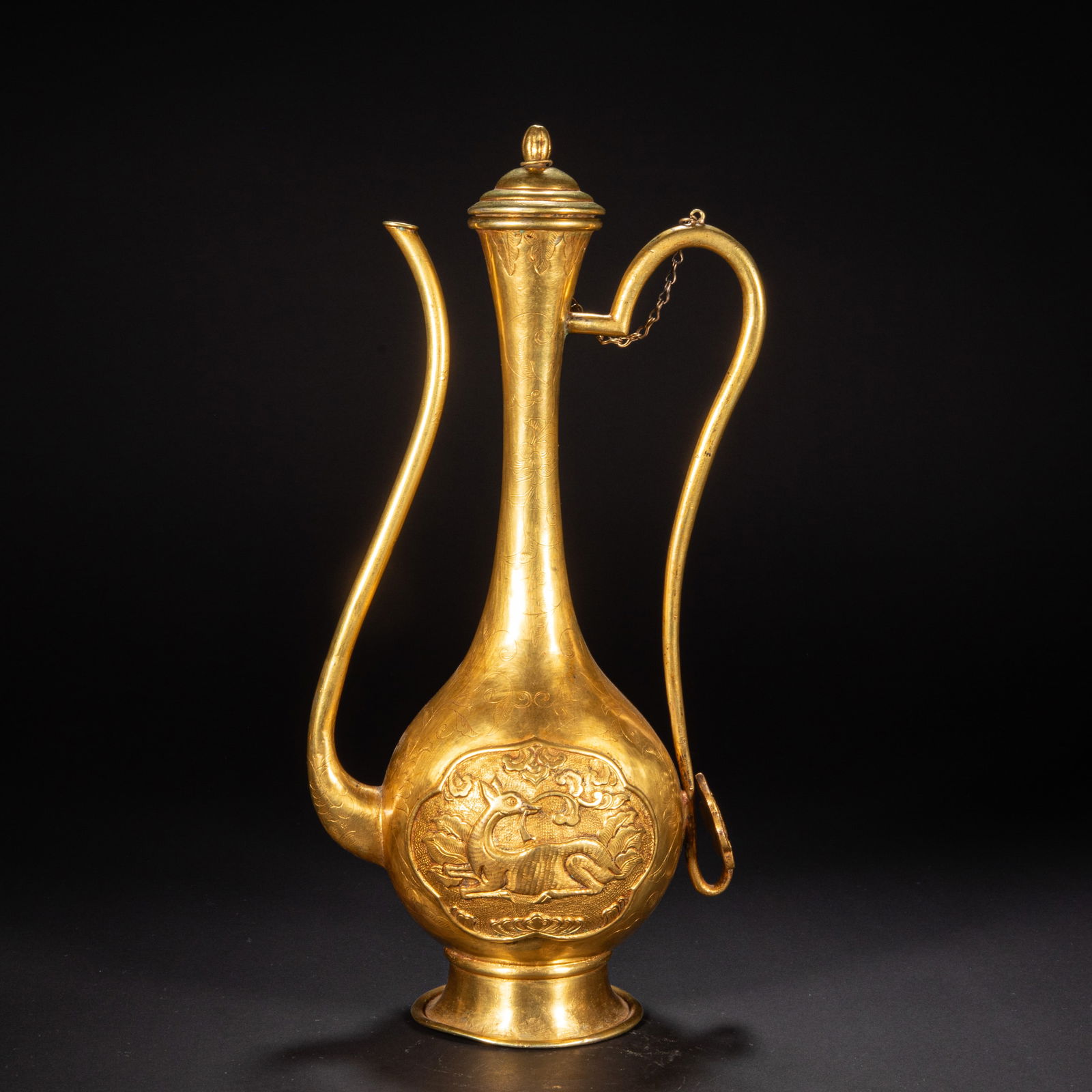 An 8th-century gold pot (1 of 12)