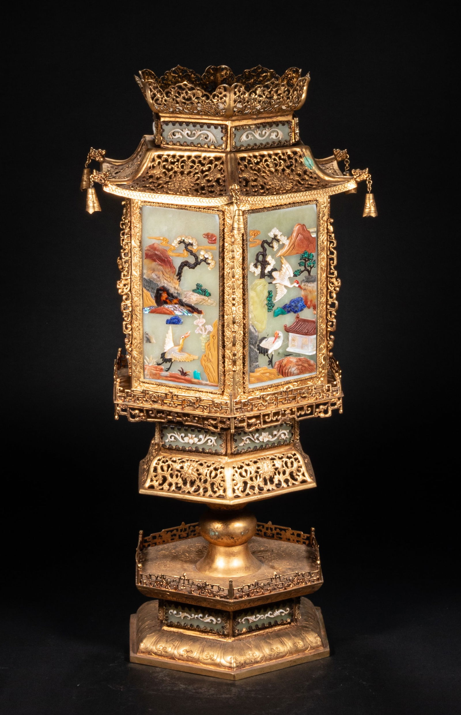 A gilded copper palace lamp from the 18th century (1 of 11)