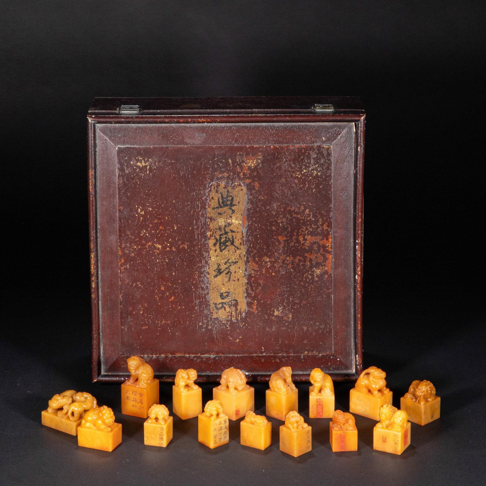 A set of 18th-century Tianhuang stone seals: Height?4cm, width?4cm