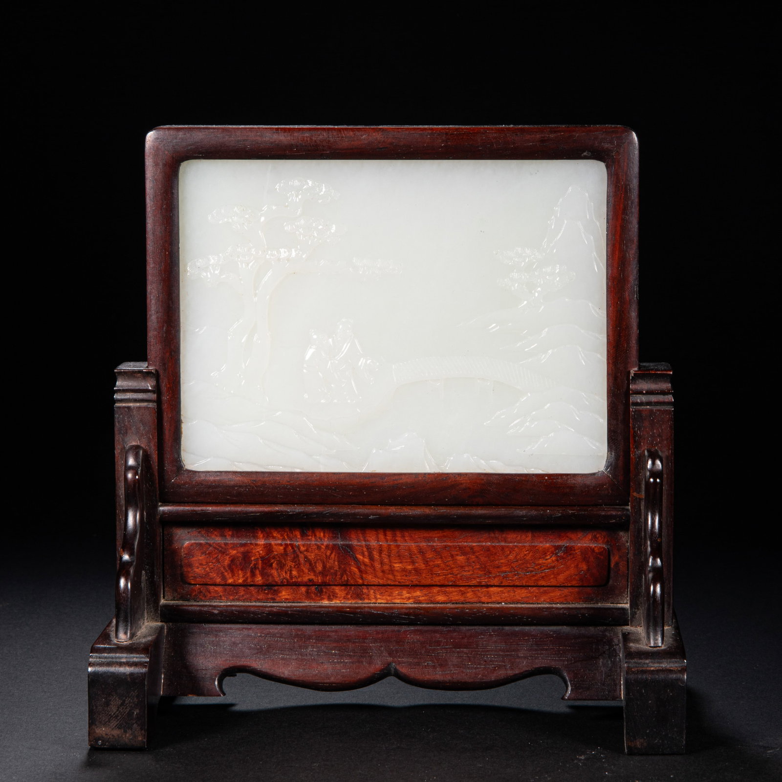 A 18th-century Hetian jade screen (1 of 8)
