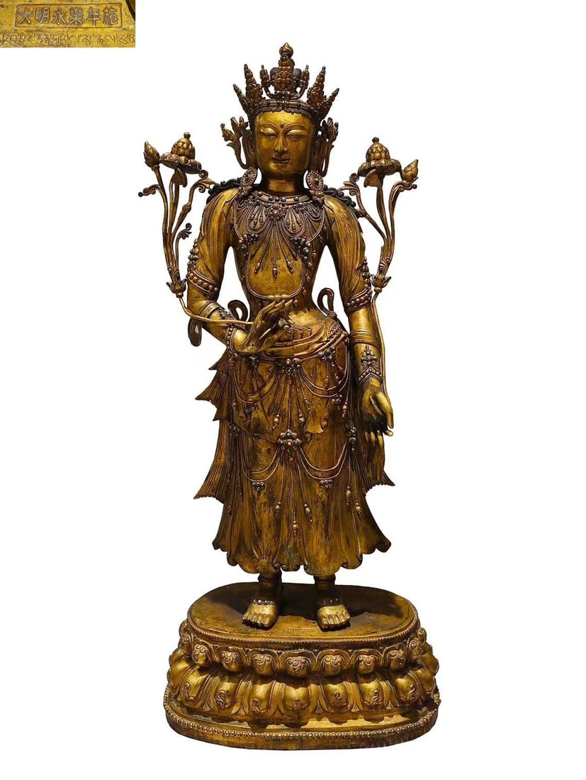 A 15th-century gilded copper Buddha statue: Height?144cm, width?60cm