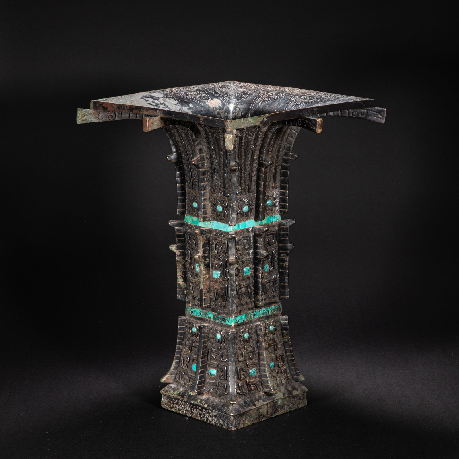 Bronze wares from the 3rd century: Height?44cm, width?33cm