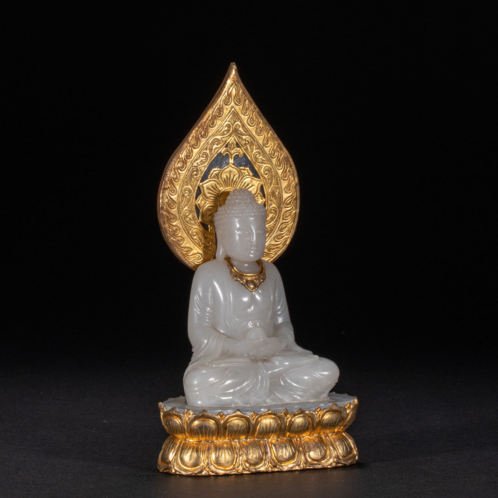 A jade-encased Buddha statue from the 18th century (1 of 7)