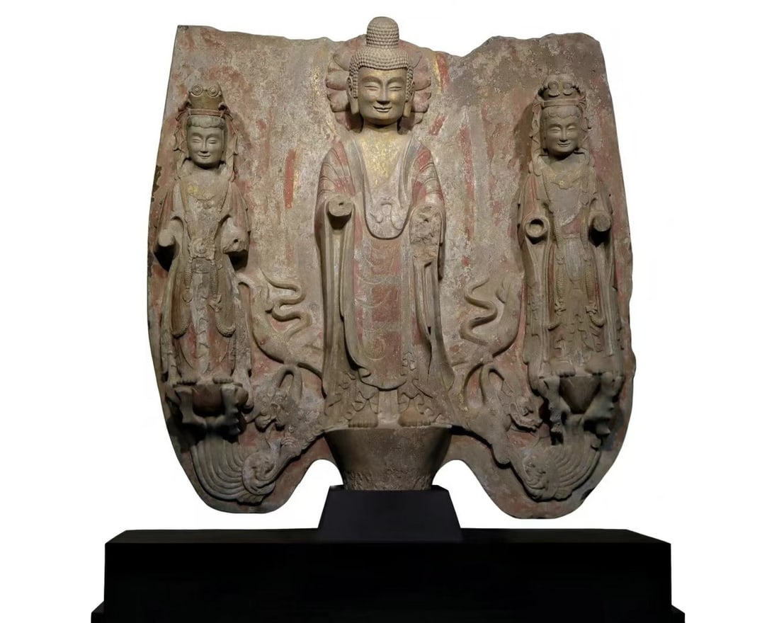 A 6th-century bluestone painted Buddha statue: Height?157cm, width?140cm