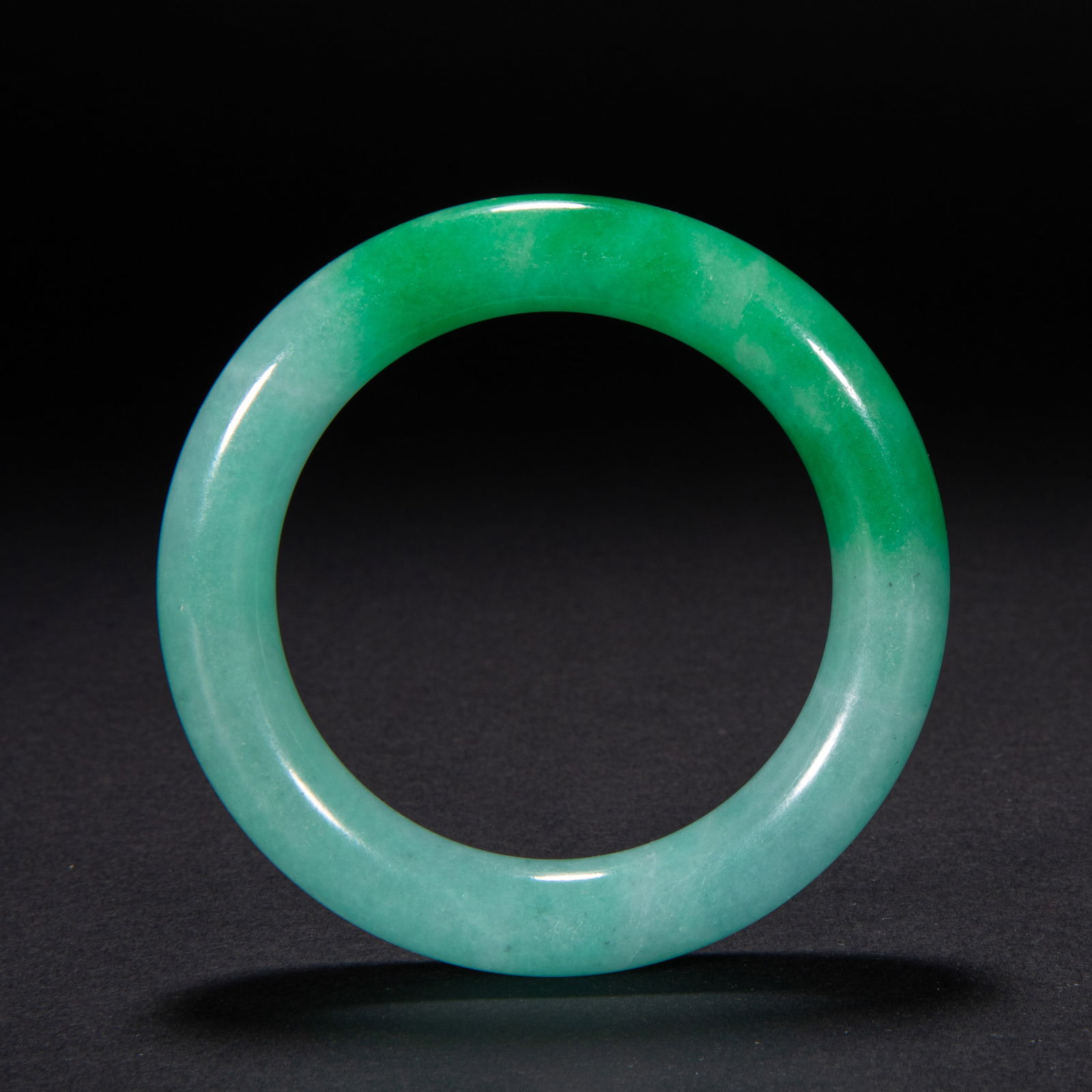 18th-century jade bracelet (1 of 4)
