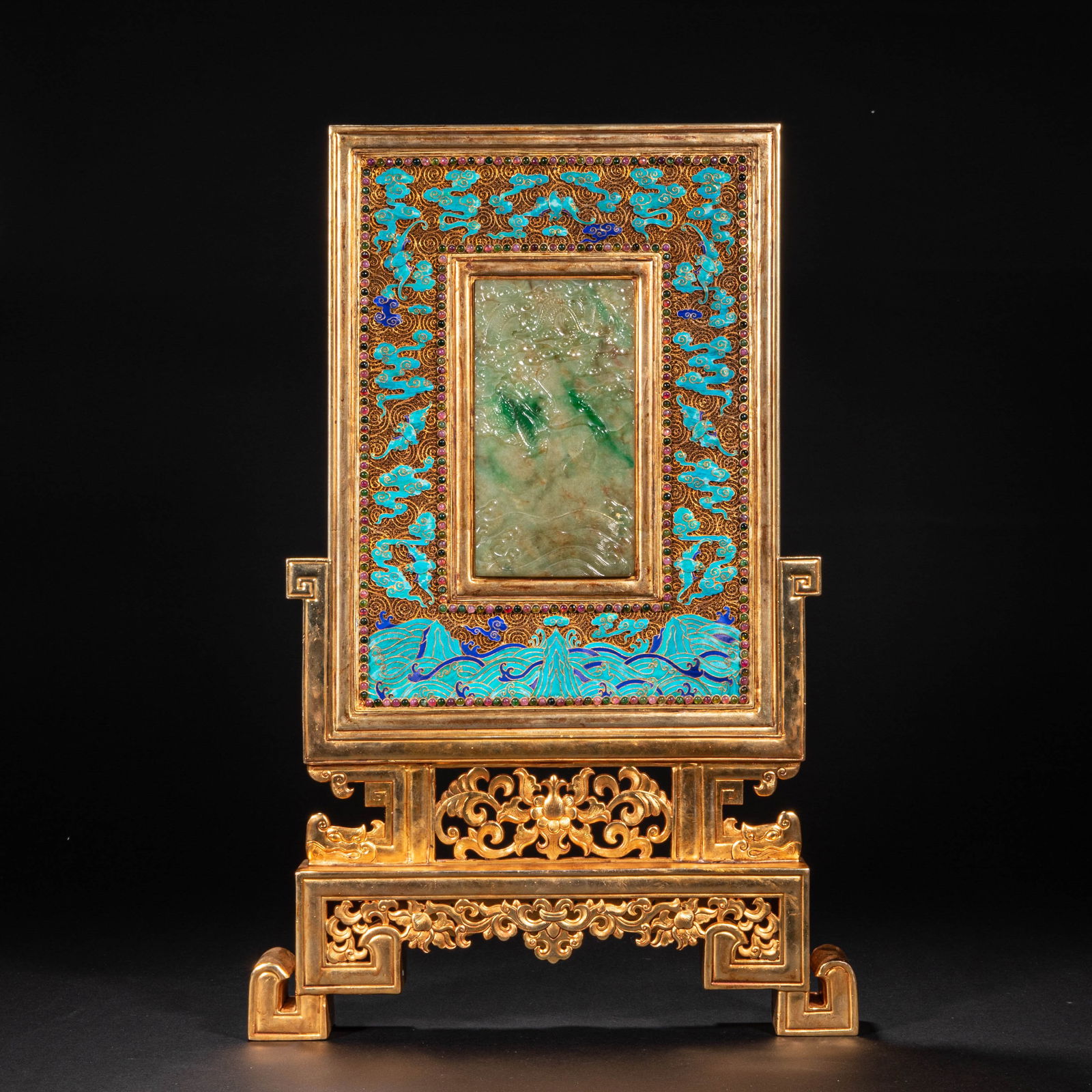 A gilded screen inlaid with jade in the 18th century: Height?45.5cm, width?30cm