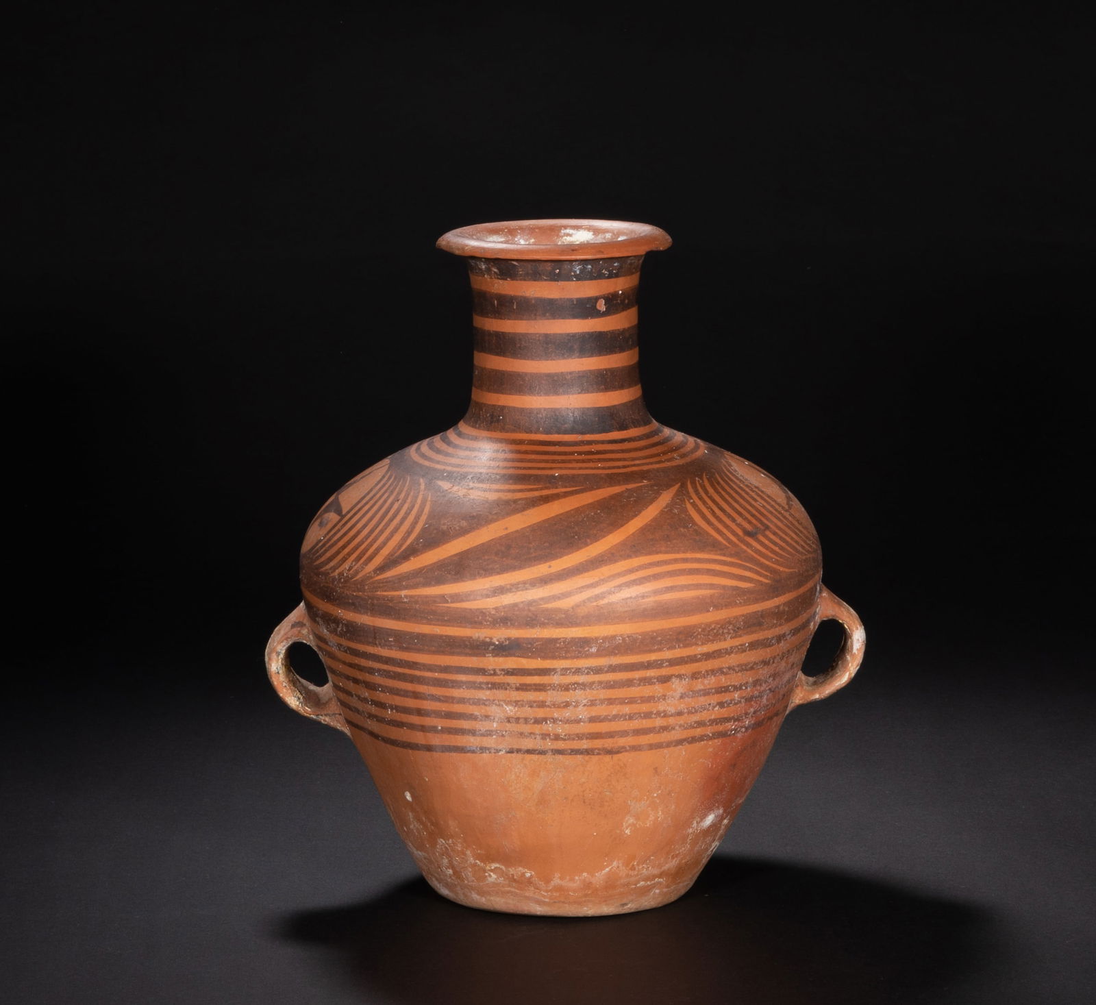 Majiayao cultural colored pottery jars: Height?26cm, width?22cm