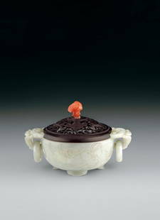 White Jade Censer Period: Mid-Qing Dynasty Size: White Jade Censer Period: Mid-Qing Dynasty Size (cm): H8.2xW12.5
