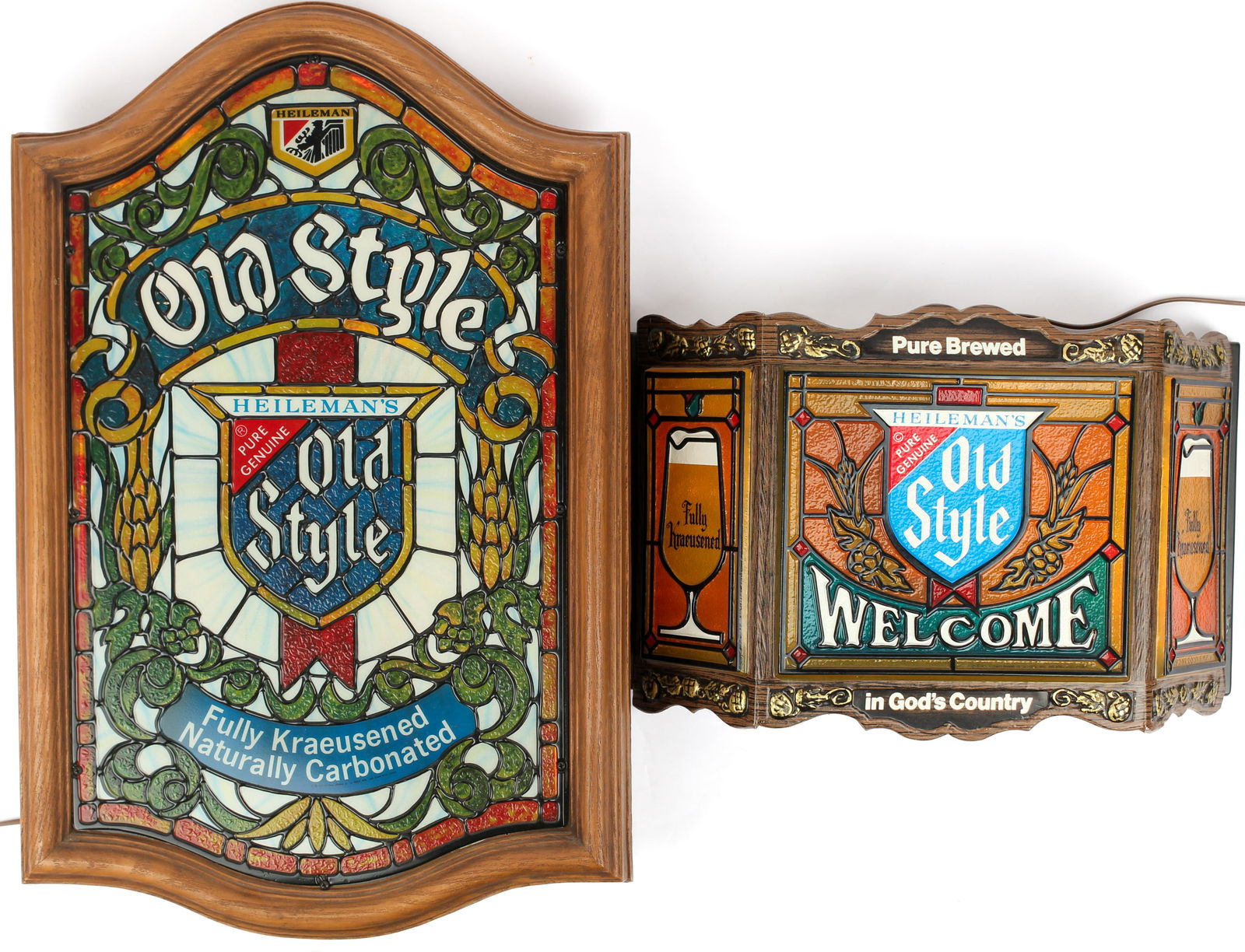 Two Heilemann's Old Style Bar Lights (0168) on Dec 11, 2022 Hoch LTD