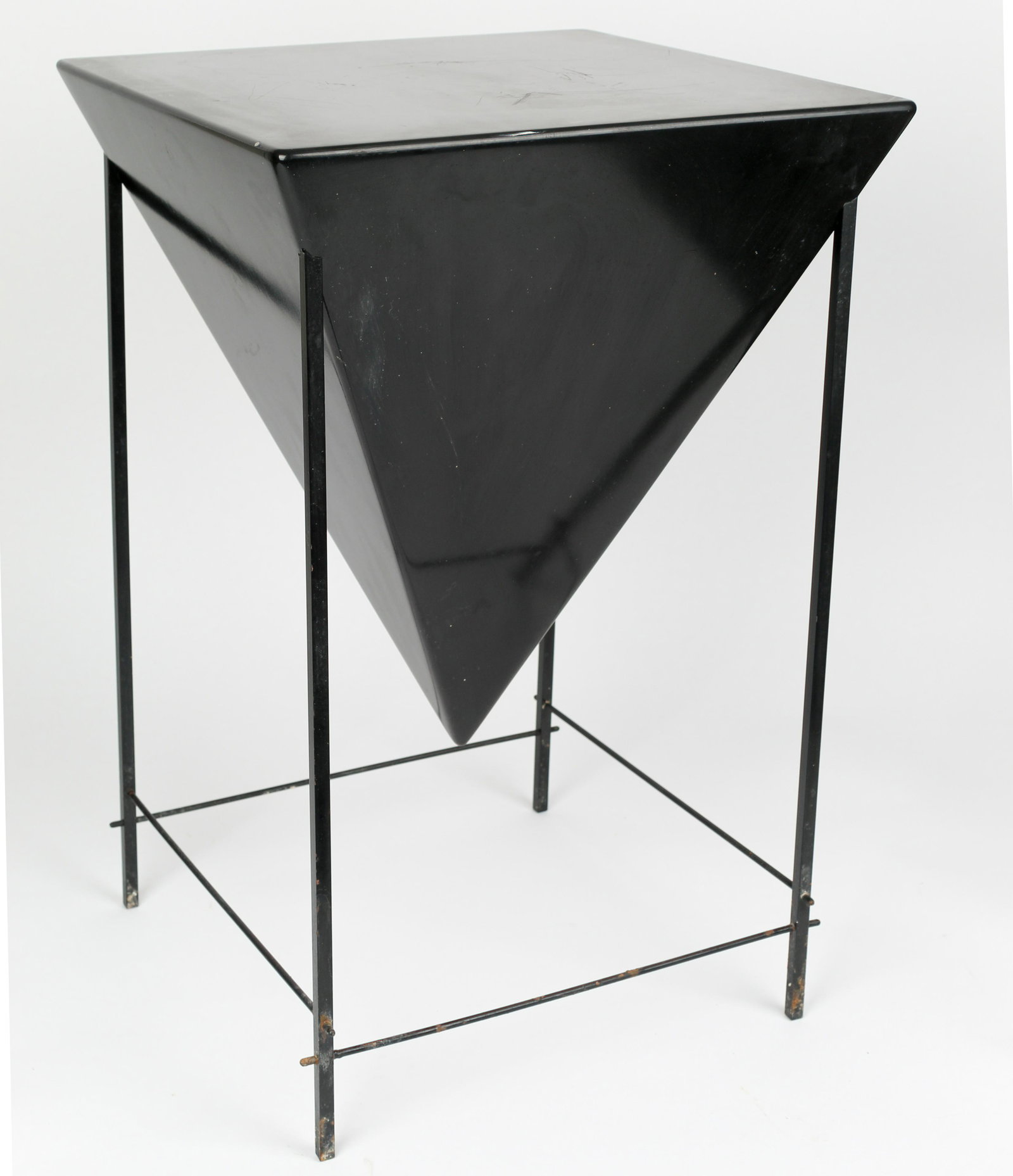 Postmodern Black Metal Side Table (1 of 4)