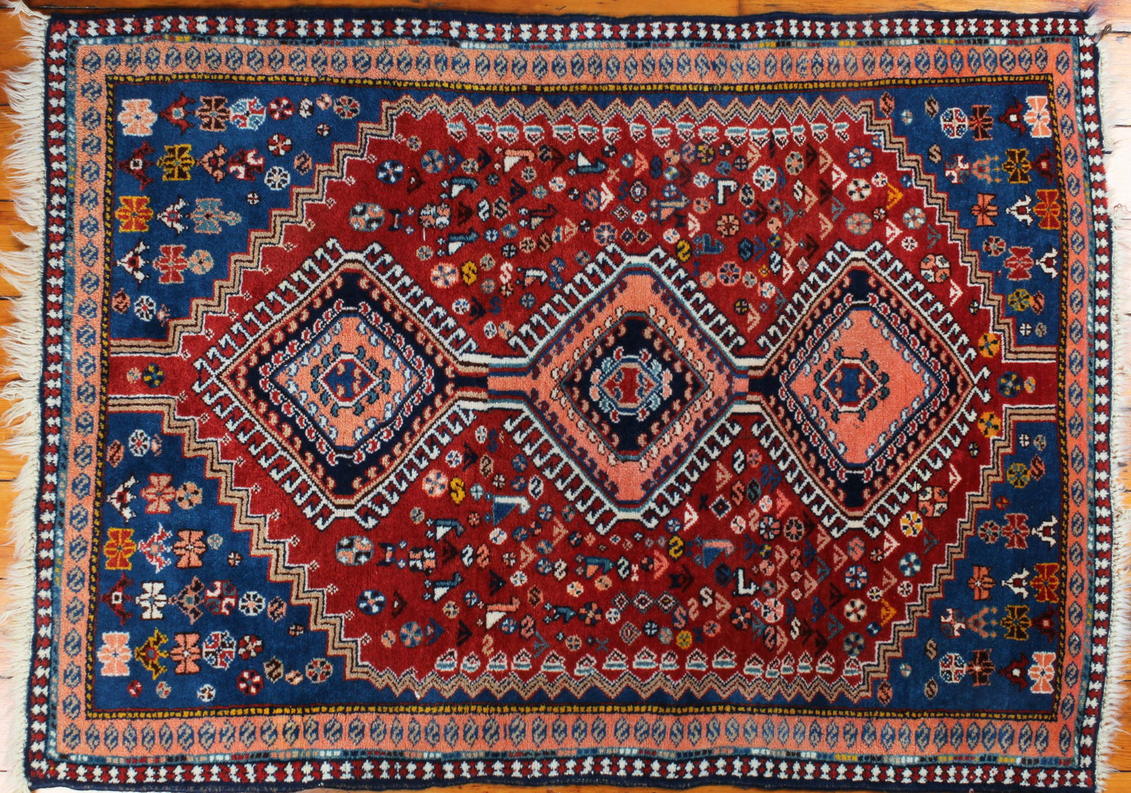 Persian Shiraz Wool Rug, 5' x 3.5' (1 of 3)