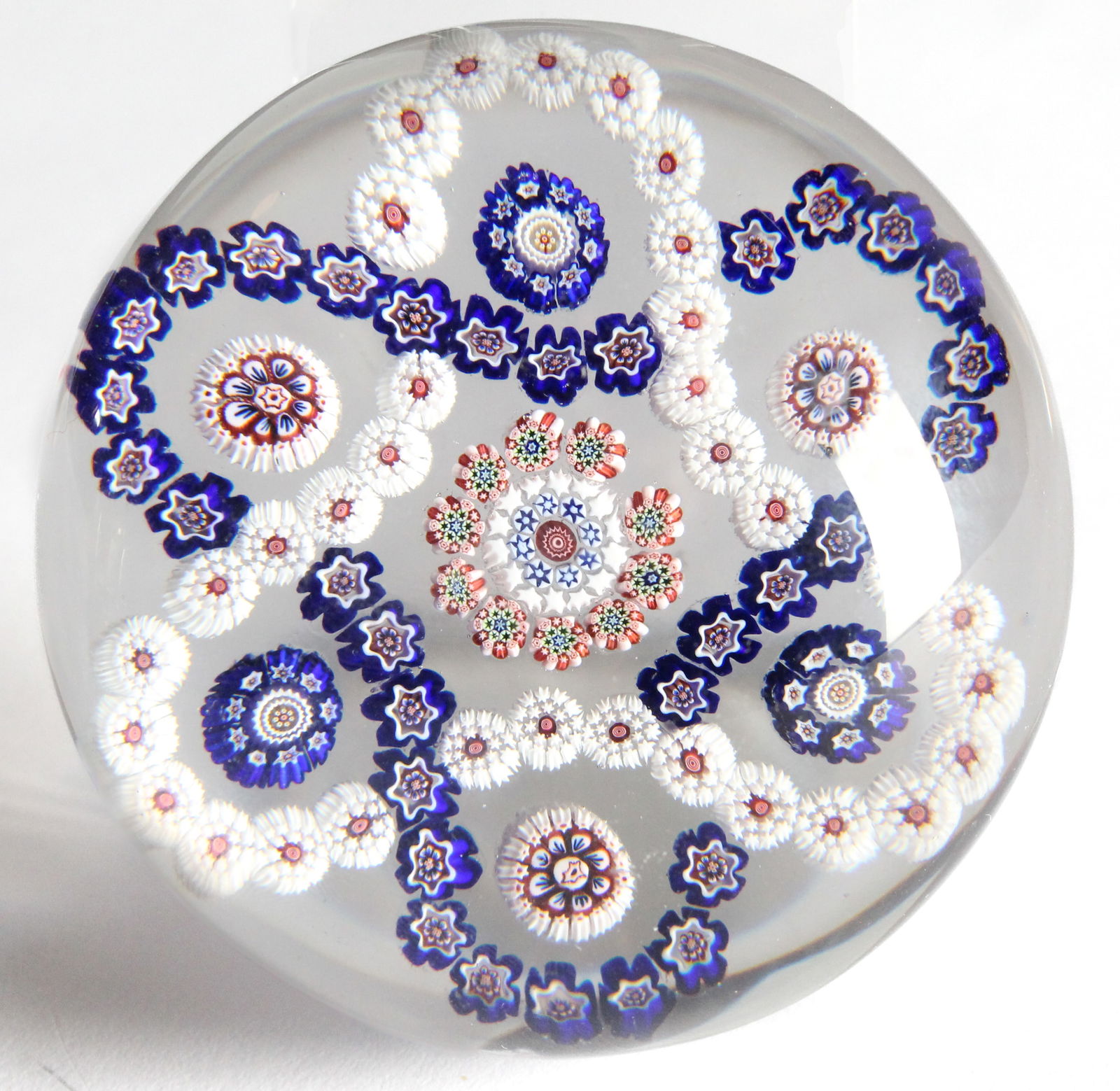 Baccarat Millefiori Trefoil Garland Paperweight (1 of 2)