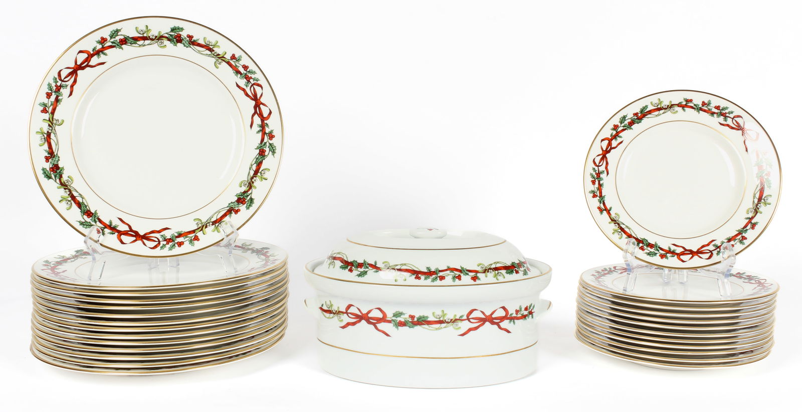 122pcs Royal Worcester Holly Ribbons English China