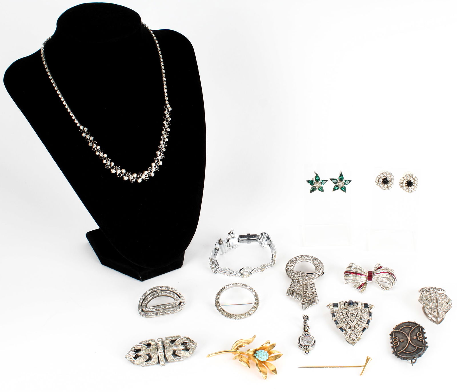 Vintage Art Deco Fashion Jewelry and a Victorian Locket Brooch (1 of 5)