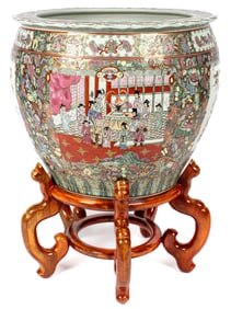 Large Chinese Rose Medallion Porcelain Fish Bowl On Stand