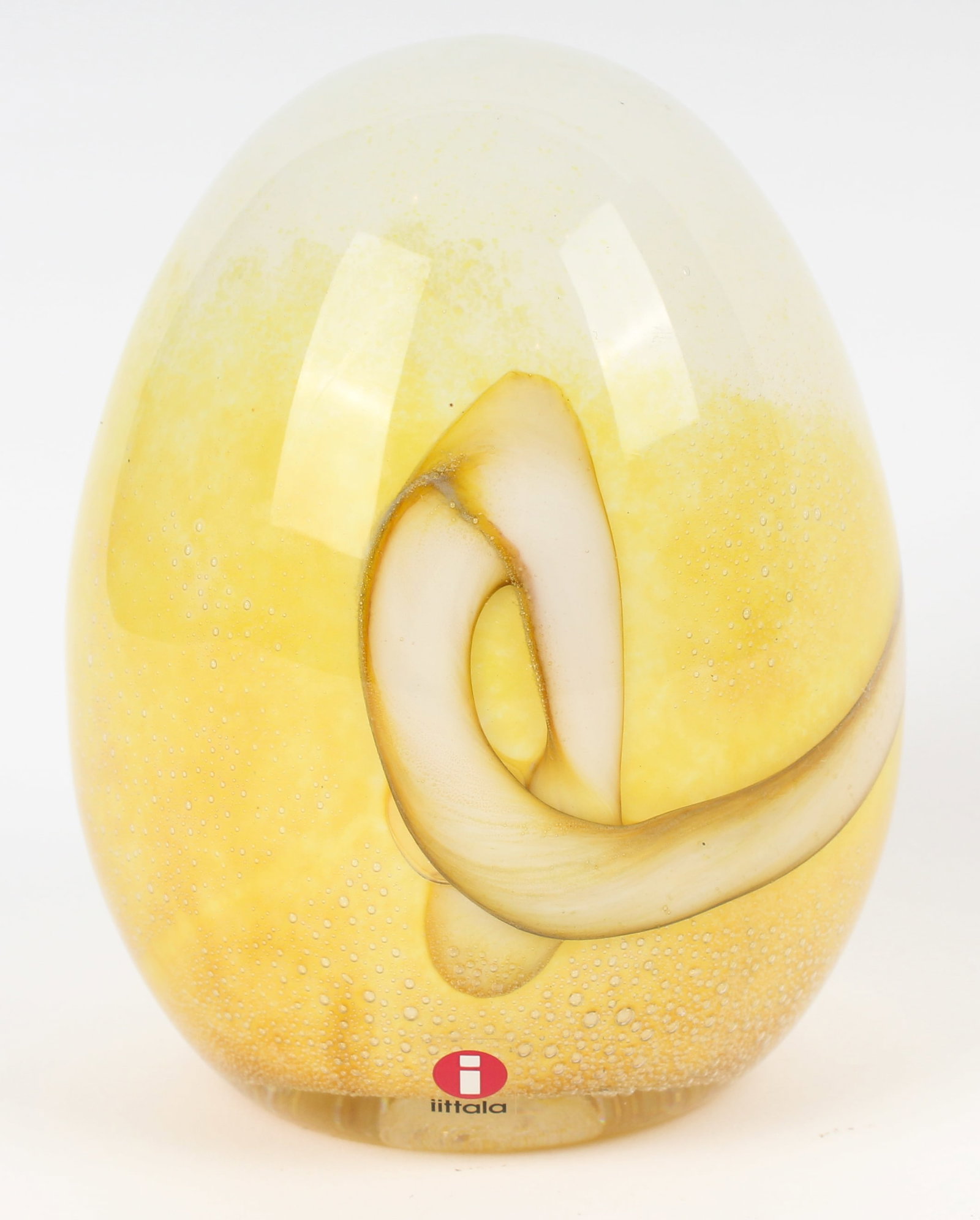 Oiva Toikka (Finland, B. 1941) Art Glass Egg Sculpture, Nuutajarvi Notsjo, Iittala Limited Edition: Description: A Steller's Eider egg art glass sculpture, year 2006, by noted artist Oiva Toikka (Finland, B. 1941). Etched signature and edition number to base.Materials: GlassMarkings & Inscriptions:S