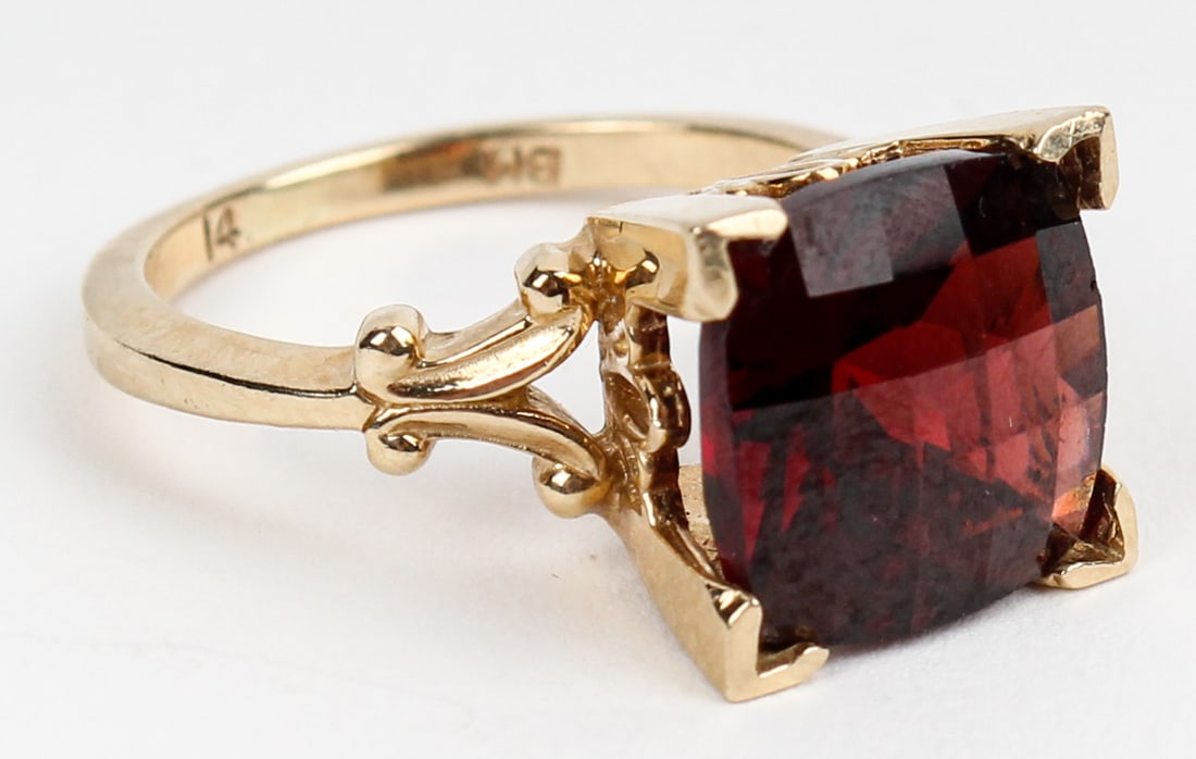14k Yellow Gold & Checkerboard Faceted Garnet Solitaire Ring (1 of 6)
