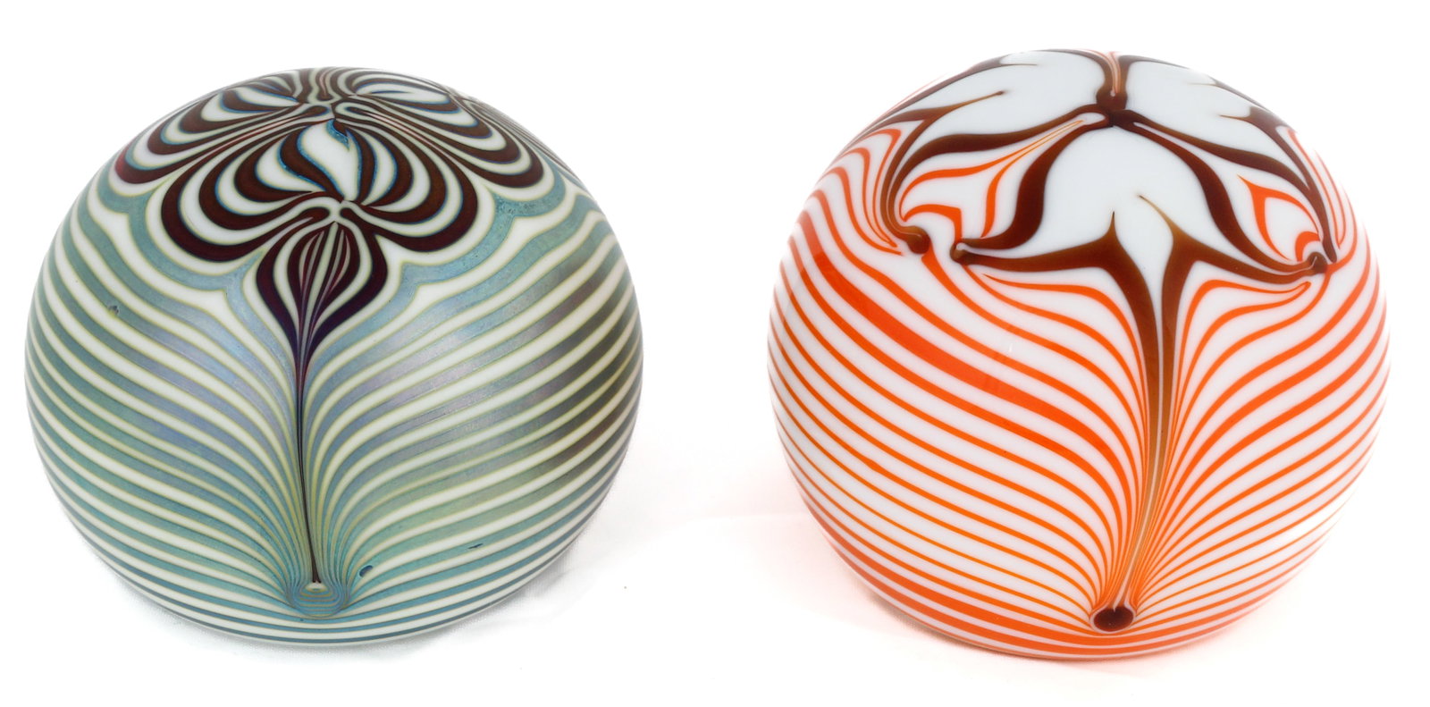 Two Steven Smyers Art Glass Paperweights, Northern Star (1 of 8)