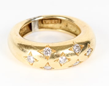 Chaumet 18K Gold Feu D'artifices Star Diamond Ring