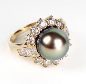 18K Yellow Gold Tahitian Black Pearl and Diamond Ring