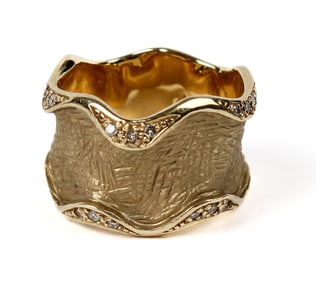 14K Yellow Gold Diamond Wave Band