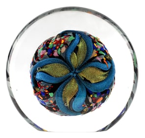 Rollin Karg Signed Art Glass Paperweight Sculpture