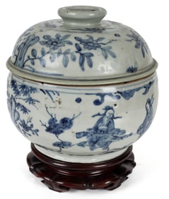 Chinese Ming Dynasty Blue & White Porcelain Lidded Bowl