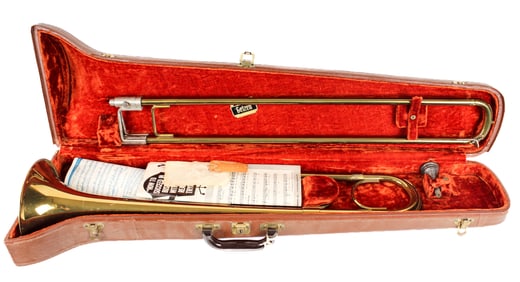 Getzen The Dude 60 Deluxe Brass Trombone in Fitted Case