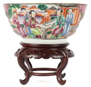 Chinese Export Famille Rose Mandarin Palette Porcelain Bowl