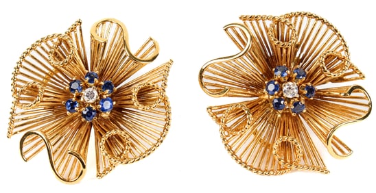 18 Karat Yellow Gold Retro Sapphire Earrings