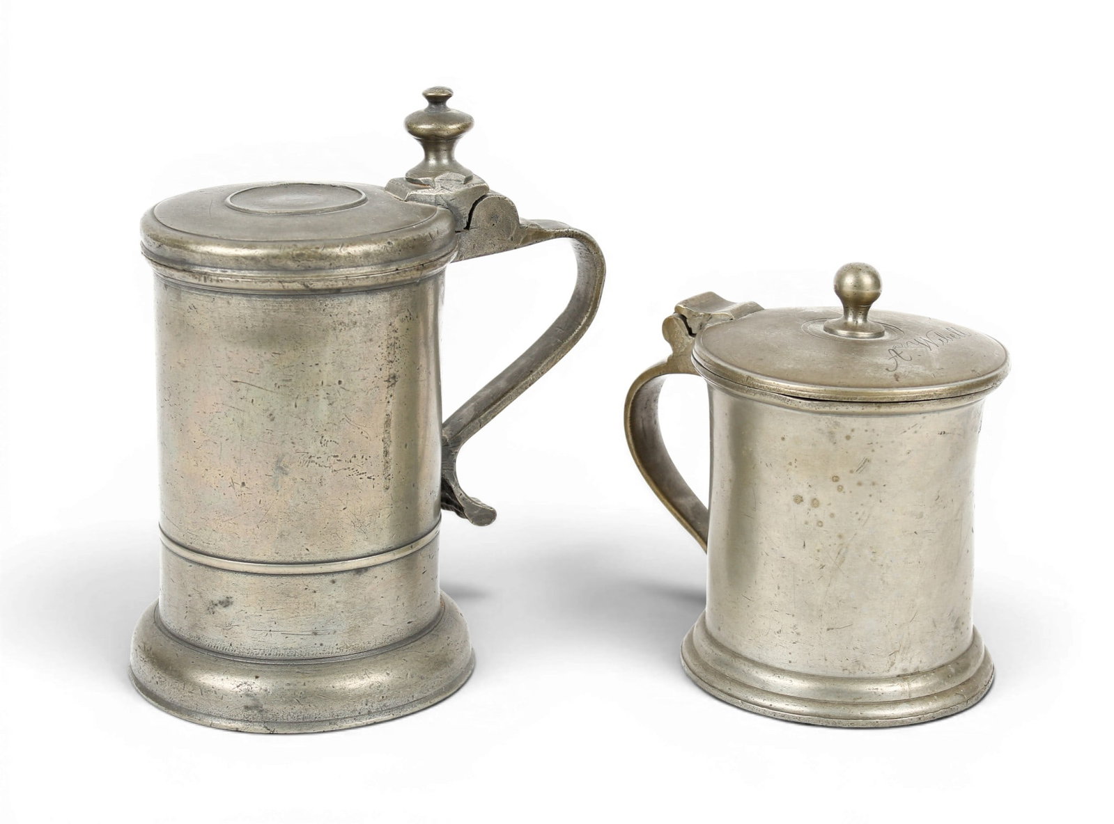Two Pewter Tankards (1 of 15)