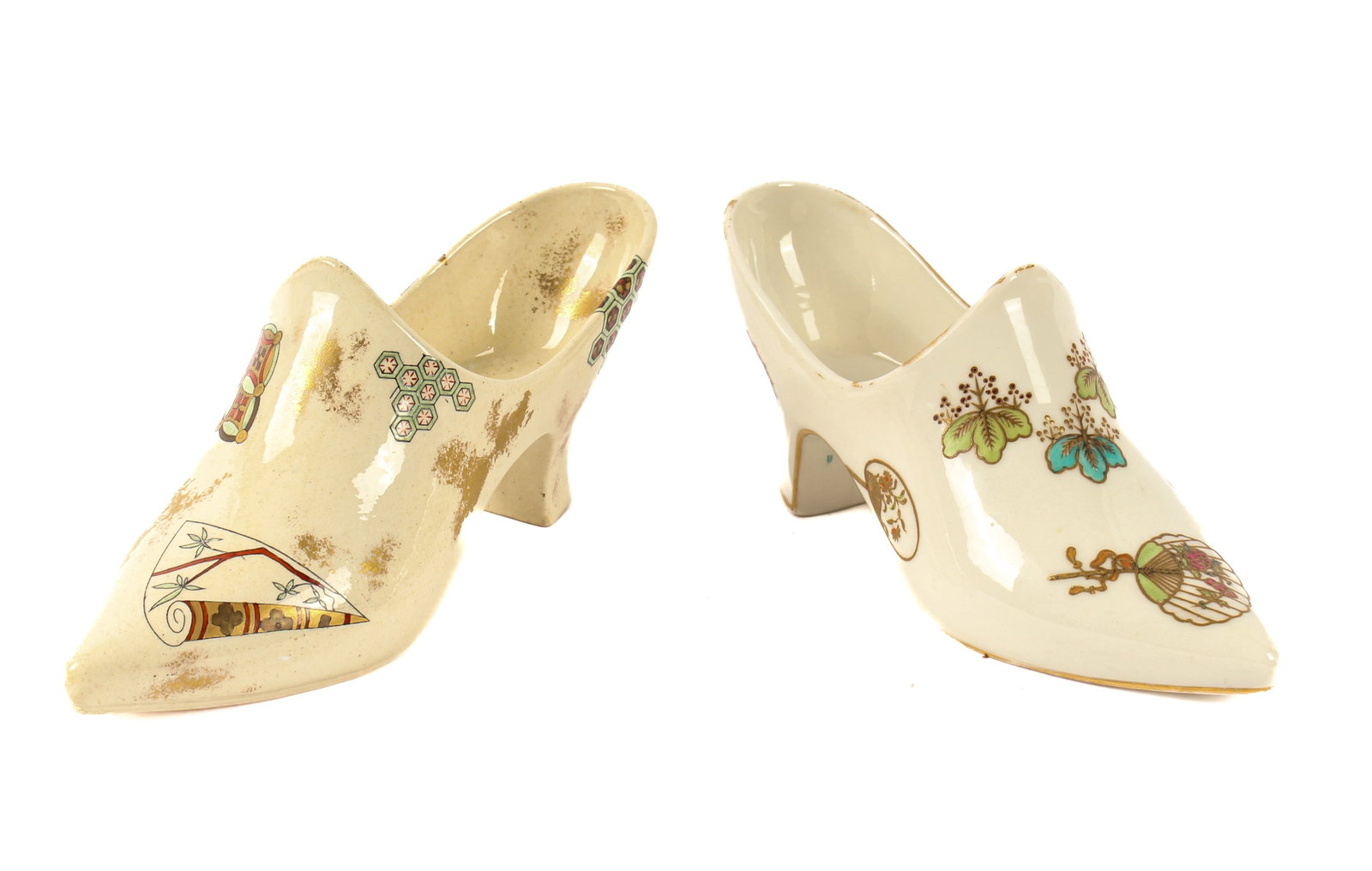 Two Royal Worcester Porcelain Aesthetic Movement Shoes (1 of 15)